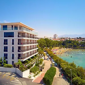 Hotel Harmony, Split