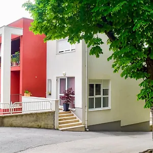 Studio Stazion With Free Parking , Pazin Croatia