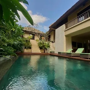 https://villa-purnamasari.ubudhotelsnow.com